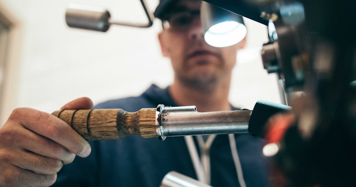 How to Calculate the ROI of Fuel Savings Technology for Your Trucking Fleet